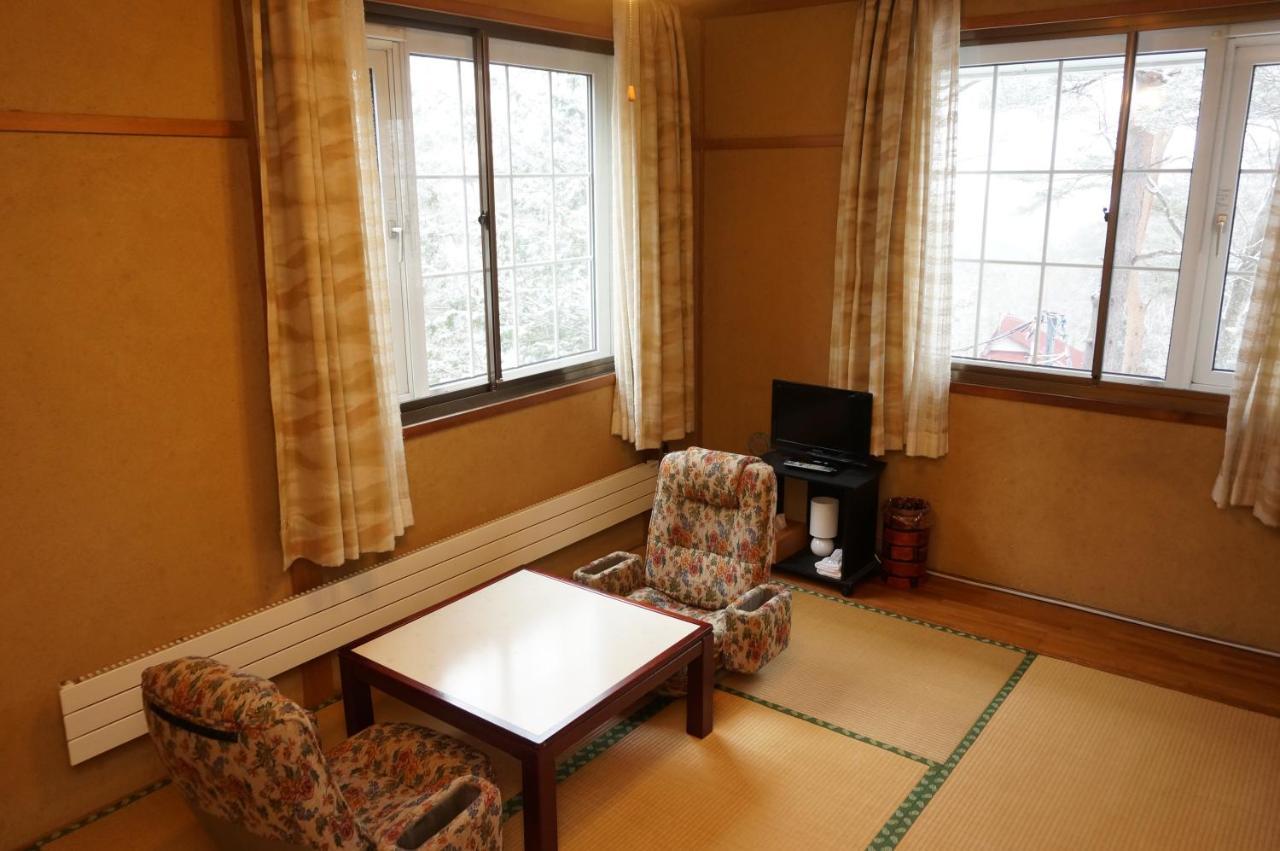 Pension Richemond Kusatsu  Bagian luar foto