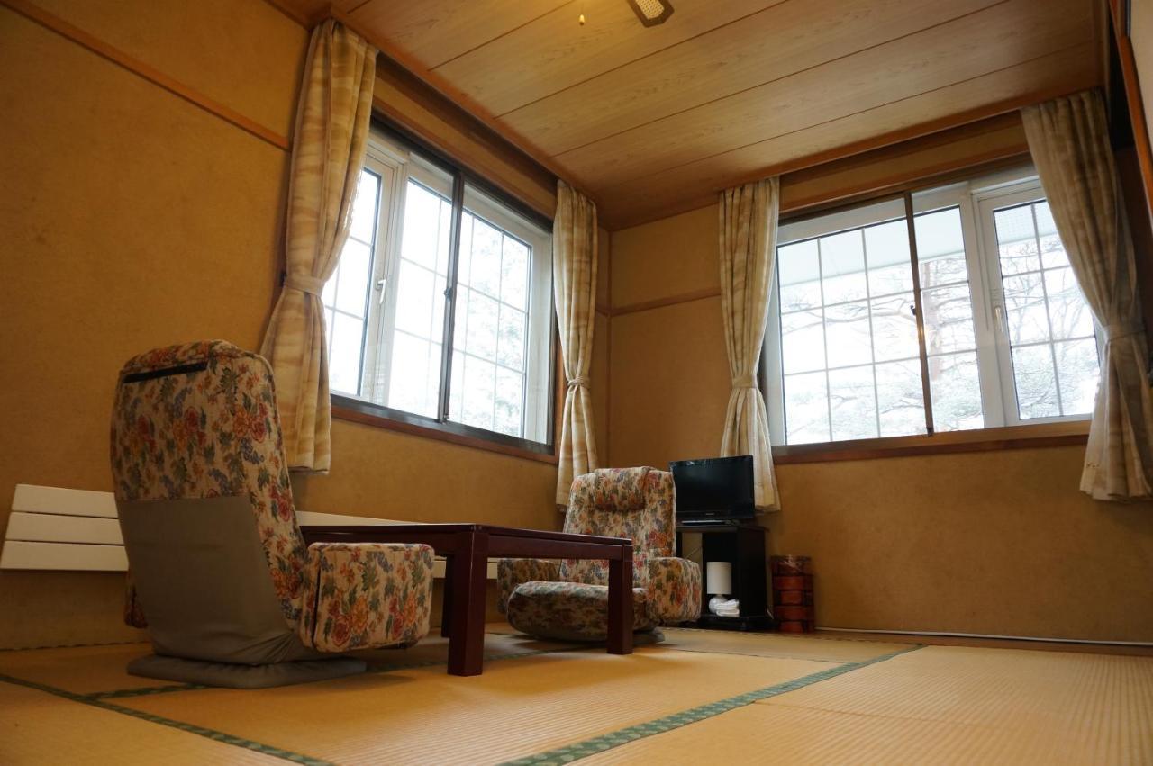 Pension Richemond Kusatsu  Bagian luar foto